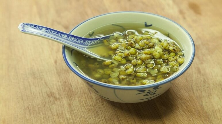 Chè đậu xanh thanh mát, giúp ngủ ngon