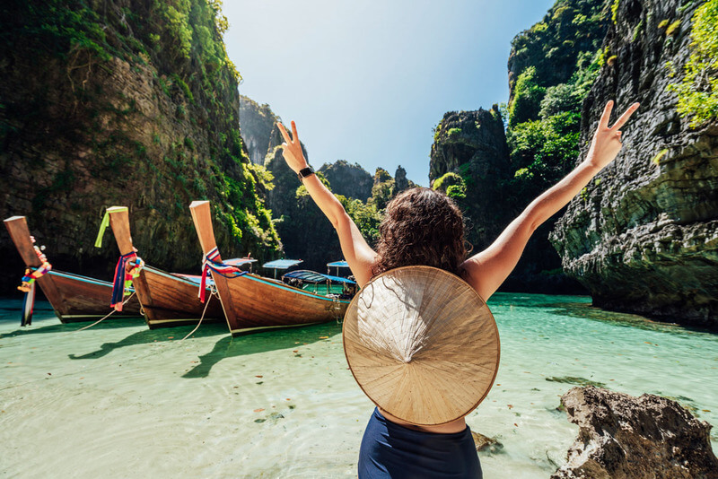 Nghỉ ngơi và chăm sóc đúng cách giúp cơ thể hạn chế mệt mỏi, đau họng sau chuyến du lịch