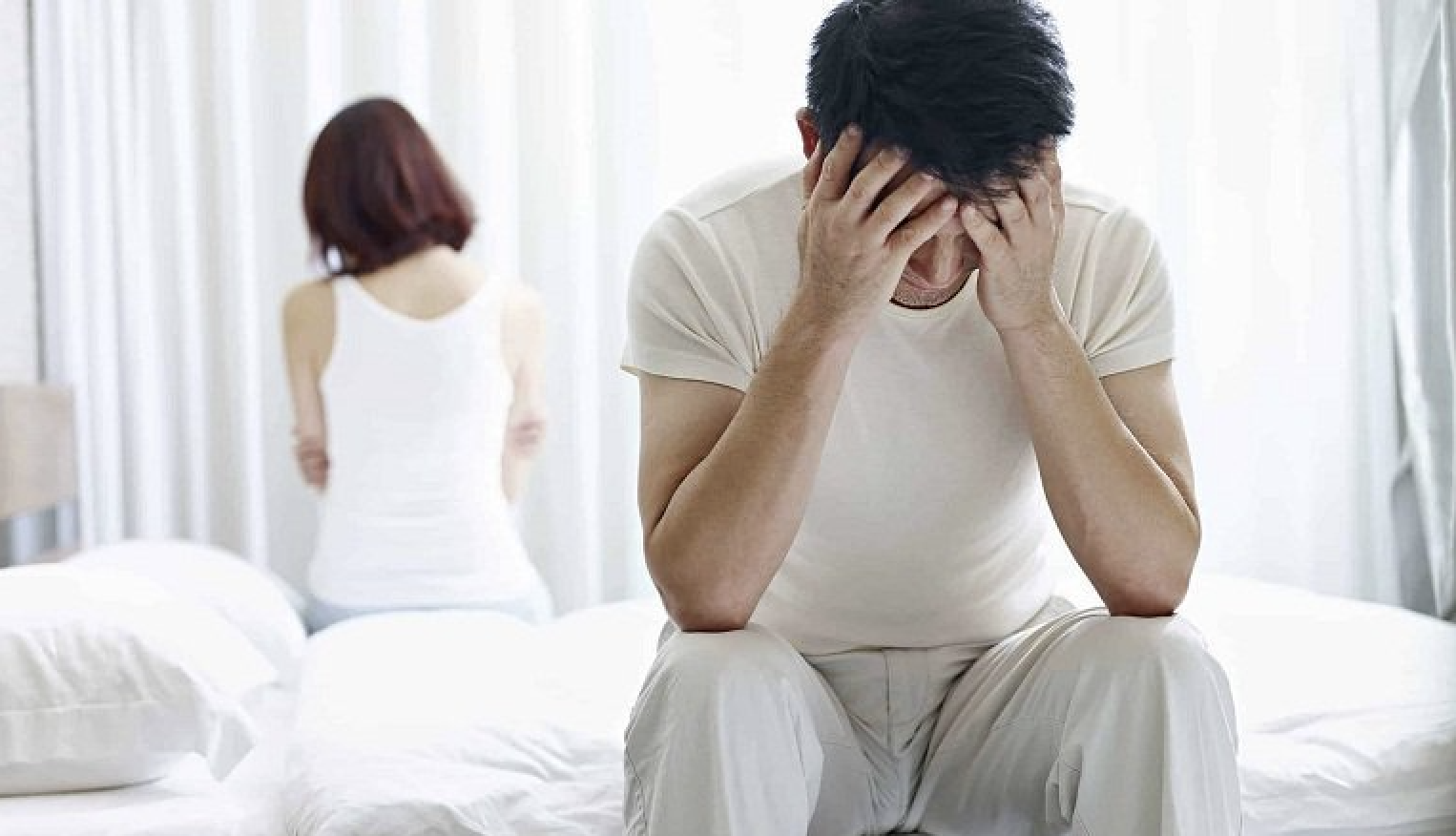 Rối loạn nội tiết làm giảm sản xuất tinh trùng và ảnh hưởng khả năng làm cha