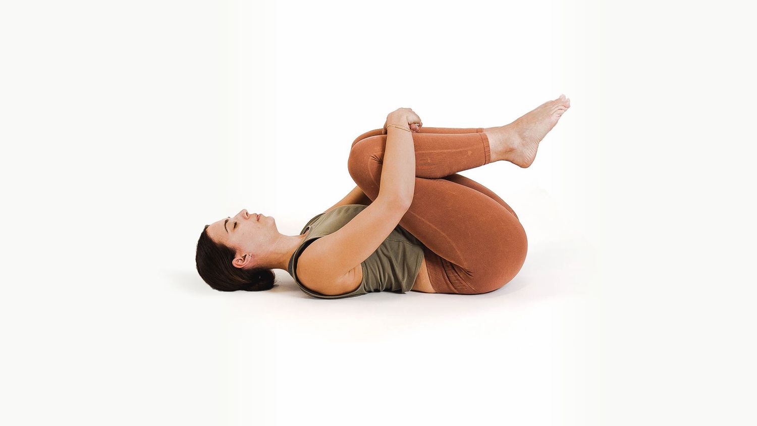 Tư thế xả gió yoga trị táo bón